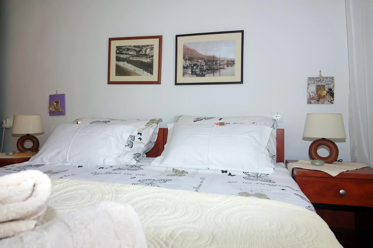 Two-Bedroom Apartment In The Centre Makarska Exterior photo